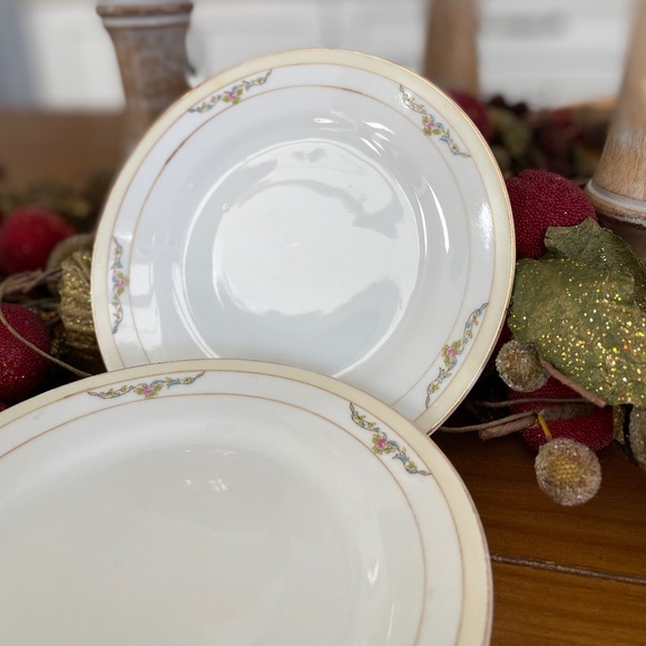 Noritake Roseleigh Fruit/DessertBowls & Bread/Butter plates Vintage 10pc. - Picture 1 of 13